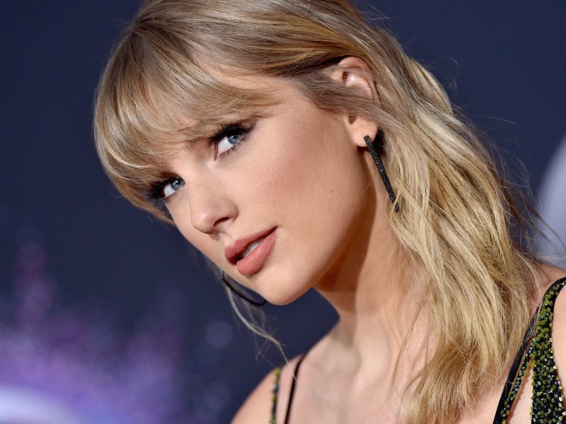 Taylor Swift Toute sa biographie avec Chérie FM