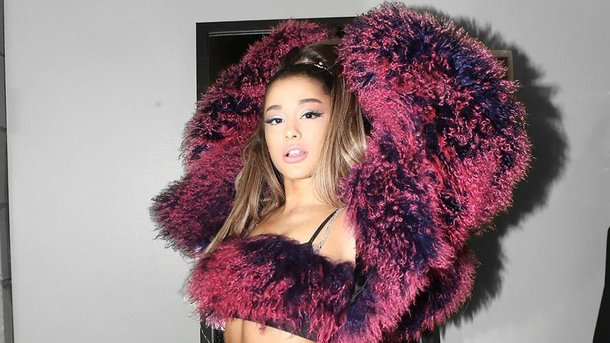Ariana Grande: son nouveau tatouage pour camoufler celui de son ex Pete Davidson