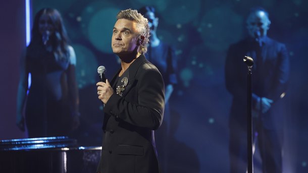 Robbie Williams dépasse les Beatles dans les charts britannique, un record !