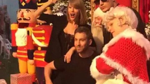 Taylor Swift: elle fête son anniversaire (et Noël) avec Calvin Harris!