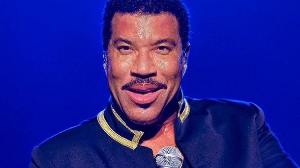 Comment Lionel Richie est devenu une star en solo après The Commodores