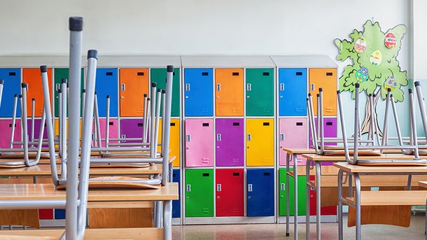 Les infos du Réveil Chérie : Des centaines d’écoles seront fermées demain et vendredi en France à cause de la chaleur !