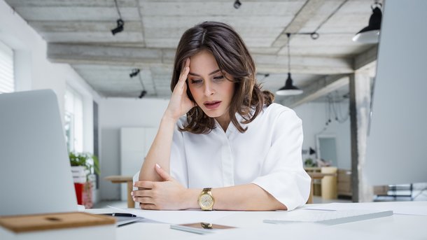 Les infos du Réveil Chérie : une étude révèle que le stress au travail peut nuire à la santé plus que le tabac