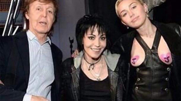 Miley Cyrus : provocante pour Paul McCartney!