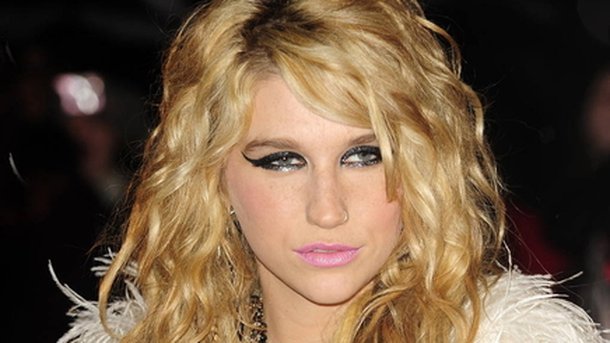 Kesha : va-t-elle sortir son nouveau hit «Buried Alive»?