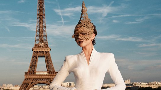 Zendaya à Paris : elle électrise le Trocadéro avec un look sensationnel