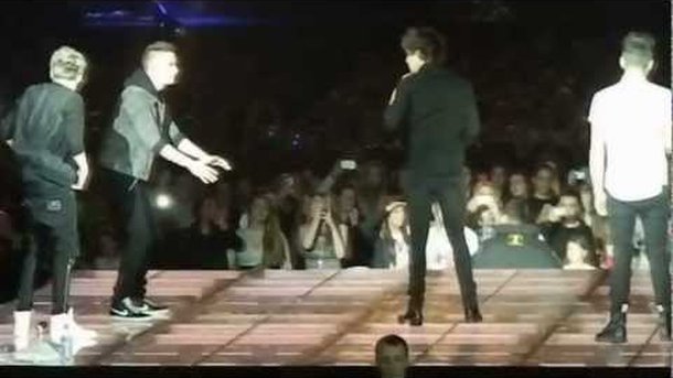 One Direction : breakdance, tatouage et virée dans les bars...