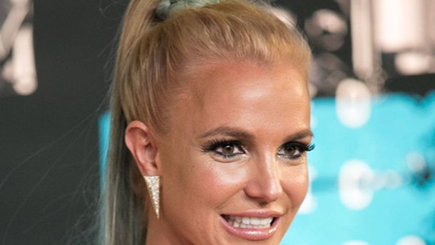 Britney Spears super sexy dans son maillot préféré!