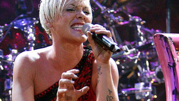 Pink : un featuring avec Eminem !