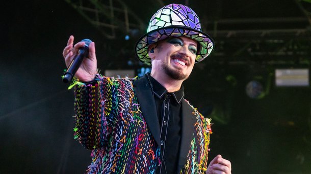 "Il sera sur scène" : la présence de Boy George à l’Eurovision 2026 confirmée