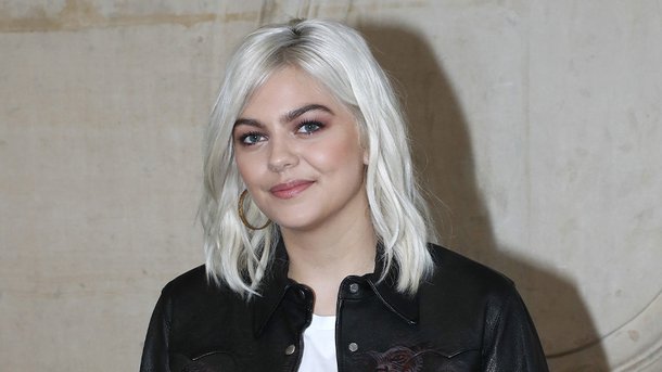 Louane est en pleine réflexion sur sa carrière!