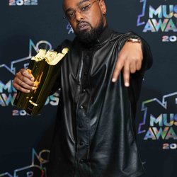 Alonzo - Photocall des NRJ Music Awards 2022