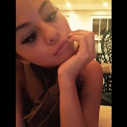 Selena Gomez: #shareyourbeauty