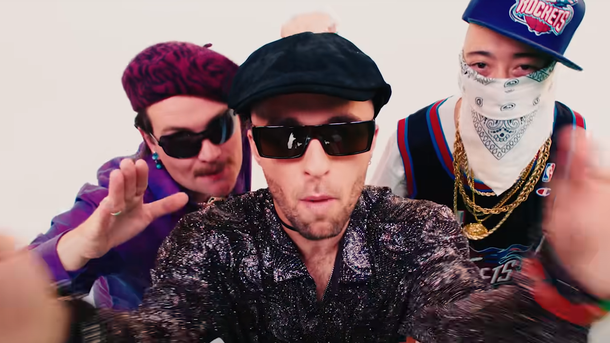 Squeezie: «Time Time» de Trei Degete bat tous les records