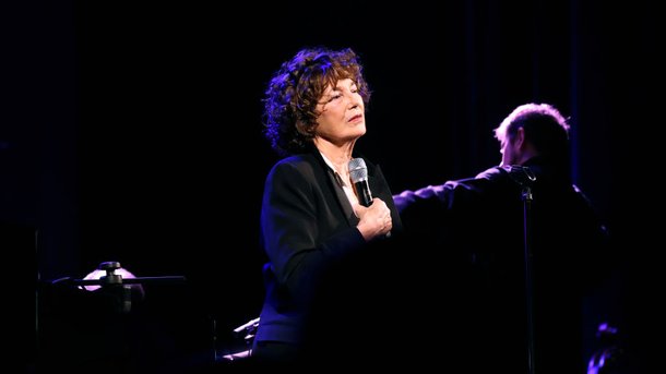 Jane Birkin revient (enfin) avec un nouvel album