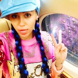 Miley Cyrus: fulllllllll liewkkkkk 