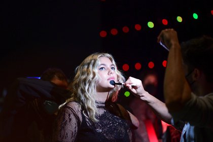Louane - Backstage NRJ Music Awards Paris Edition