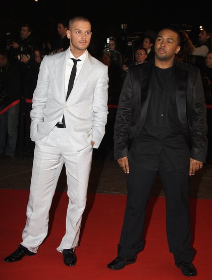 M Pokora lors des NRJ Music Awards accompagné de Sebastian en 2008 