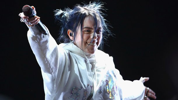Billie Eilish annonce de nouveaux titres pour 2021