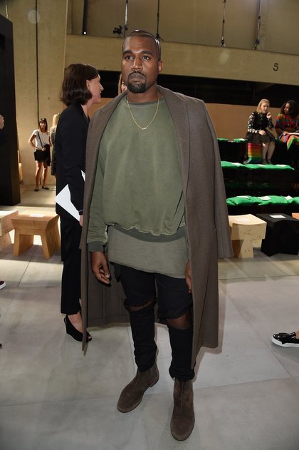 Kanye West maîtrise l’art de superposer les couches de vêtements