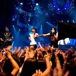 Jonas Brothers 01