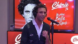 Mika interprète le titre «Dear Jealousy» en live sur Chérie FM !