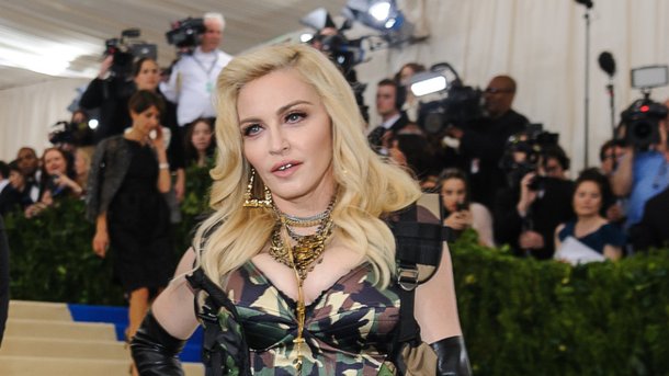 Madonna a une nouvelle profession: humoriste!