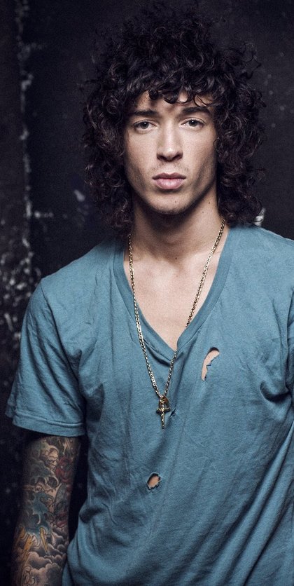JULIAN PERRETTA
