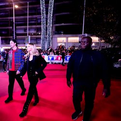 Angèle et Roméo Elvis - Montée des Marches NRJ Music Awards 2019