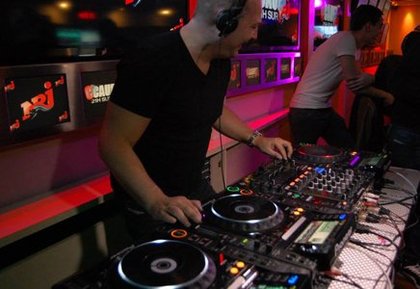 Jeudi 16 mai avec le Mix de Cauet