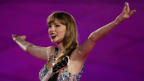 Taylor Swift honorée au Songwriters Hall of Fame, nouvelle performance pour la star