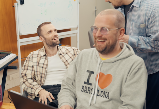 Squeezie et Myd dans "Qui fera le meilleur hit de l'été ?"