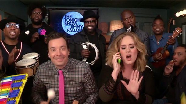 Adele reprend «Hello» avec des instruments pour enfants!