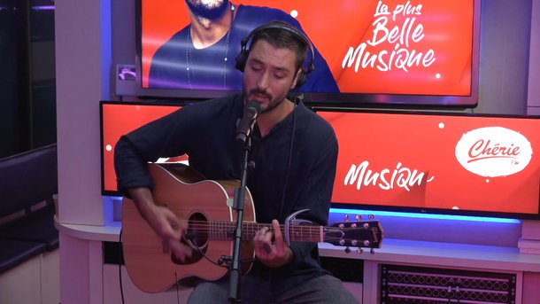 Jérémy Frerot interprète le titre «L’Homme Nouveau» en live acoustique sur Chérie FM