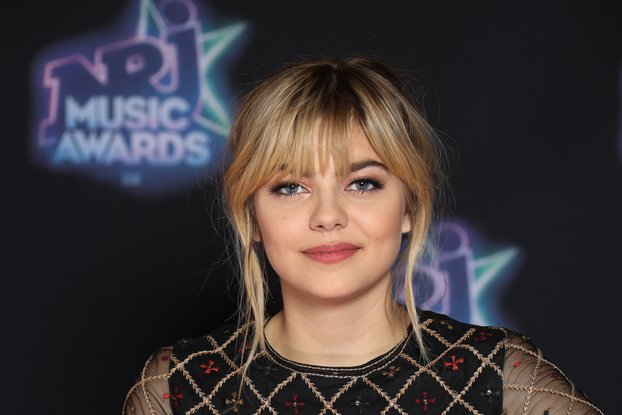 Louane - Cérémonie NRJ Music Awards 2016