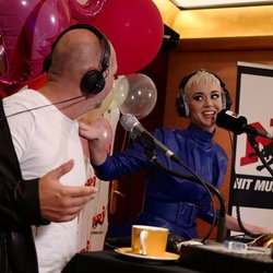 Katy Perry chez Cauet sur NRJ