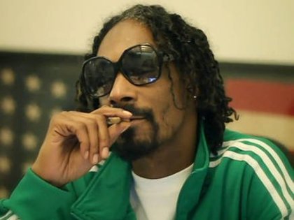 Snoop Dogg: en studio pour son nouvel album "Reincarnated"