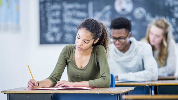 Les infos du Réveil Chérie : Bac 2022, ça commence cette semaine !