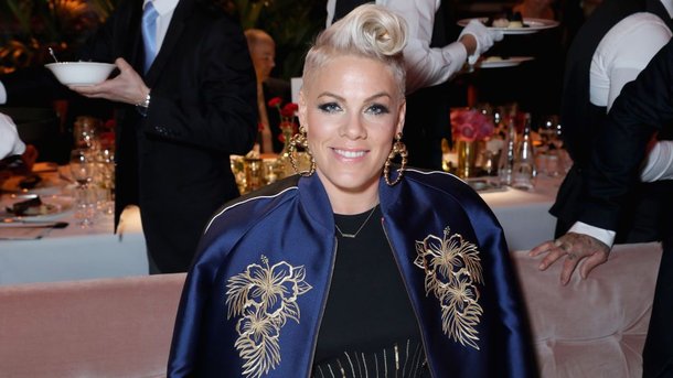 «Sober», «So What», «Don't Let Me Get Me»… Les plus gros succès musicaux de Pink