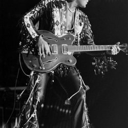 Johnny Hallyday et ses costumes à franges