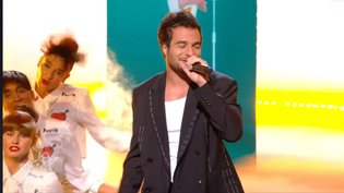 Amir interprète en direct «1+1»