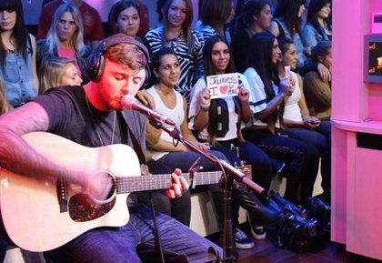 Jeudi 12 septembre avec James Arthur