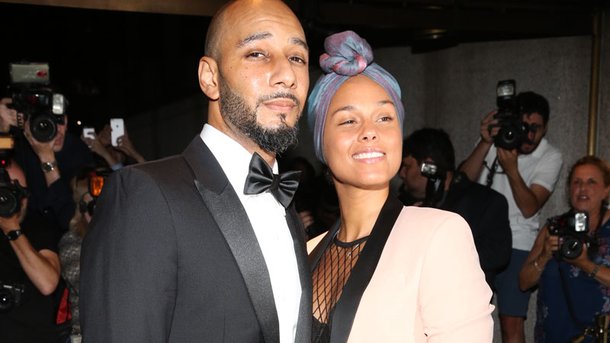 Alicia Keys lit un poème pour les victimes de la tuerie de Las Vegas