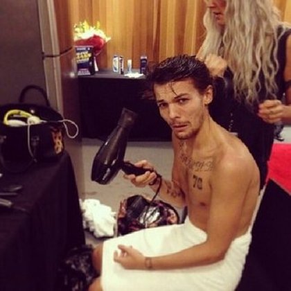 Louis a 27 tatouages
