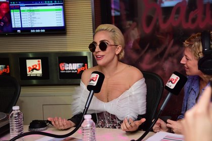 Lady Gaga en interview exclusive chez Cauet sur NRJ !