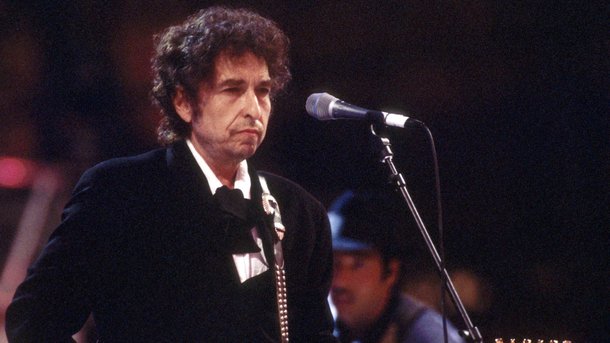 Bob Dylan : une peinture du chanteur s’est vendue à prix d’or