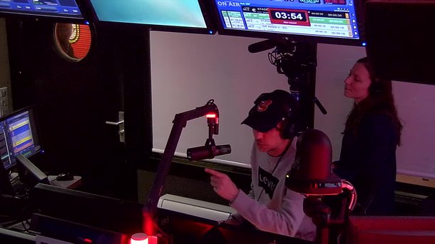Dadju interviewé par Double F dans l'Instant Live