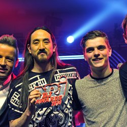Jay Style, Steve Aoki, Martin Garrix et Kash