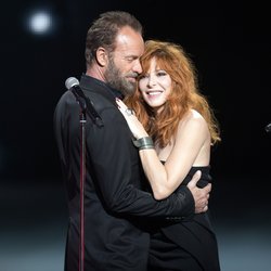 Sting et Mylène Farmer sur scène - NRJ Music Awards 2015