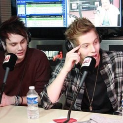 Mercredi 2 Avril avec 5SOS